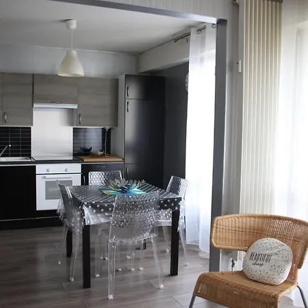 Serenite Pontiffroy Apartment